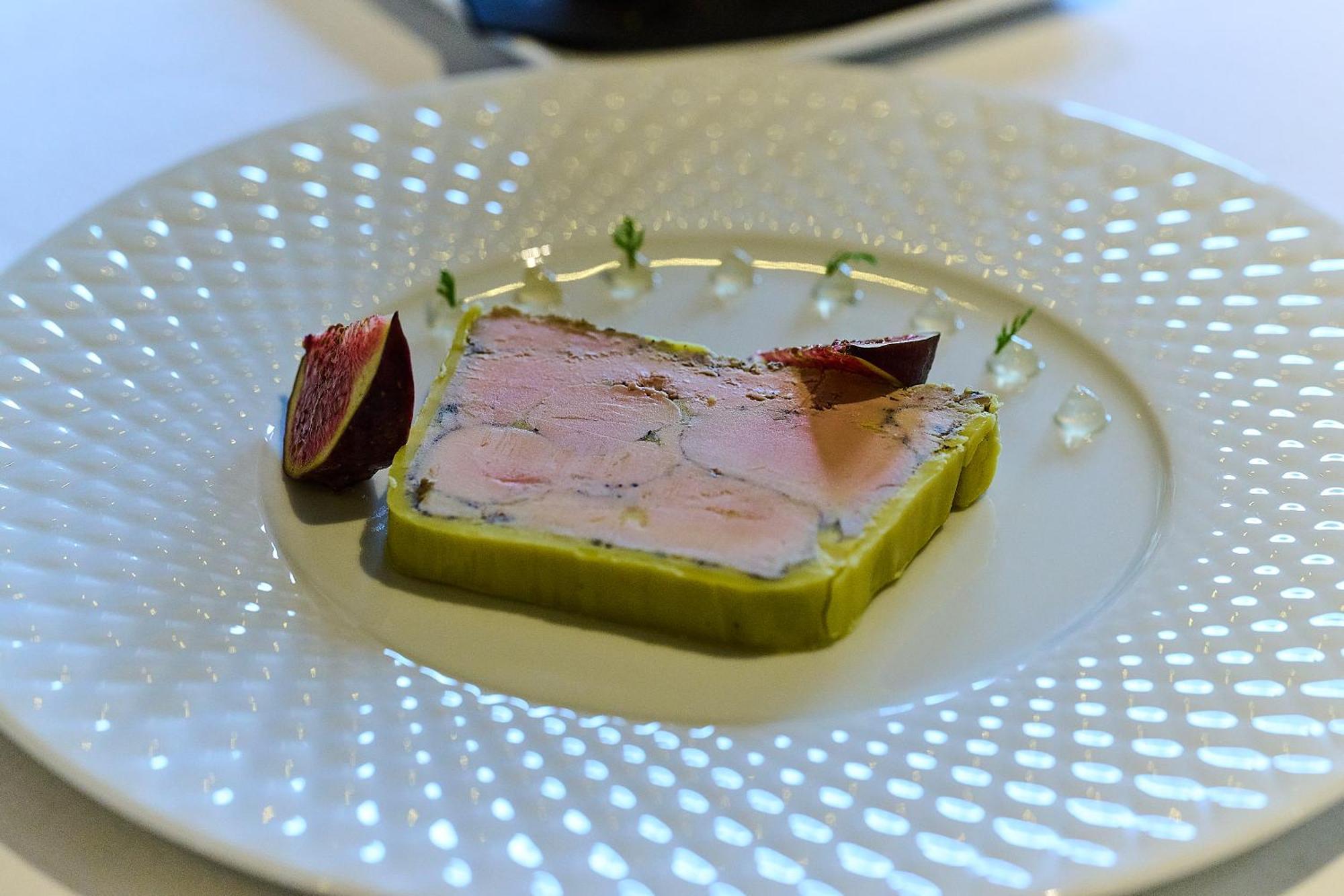 Logis L'Ermitage Hotel & Restaurant Saulges Eksteriør bilde