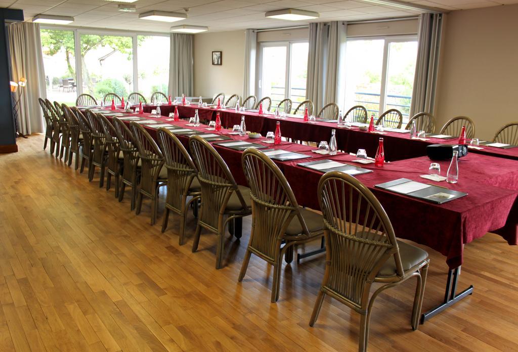 Logis L'Ermitage Hotel & Restaurant Saulges Eksteriør bilde